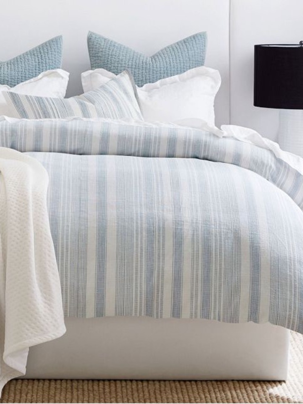 Pottery Barn Hawthorne Light Blue and White Striped Queen Duvet Cover Coastal